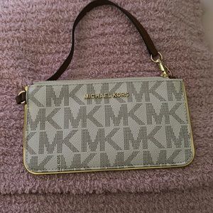 Michael Kors wristlet
